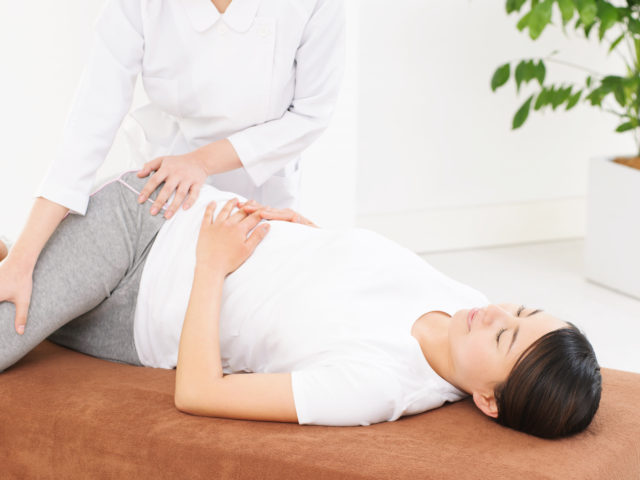 お腹が張る原因と改善法