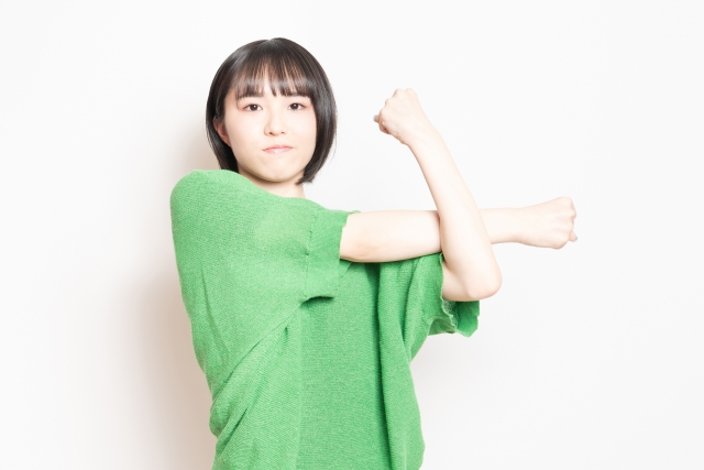 大胸筋を鍛え猫背解消！